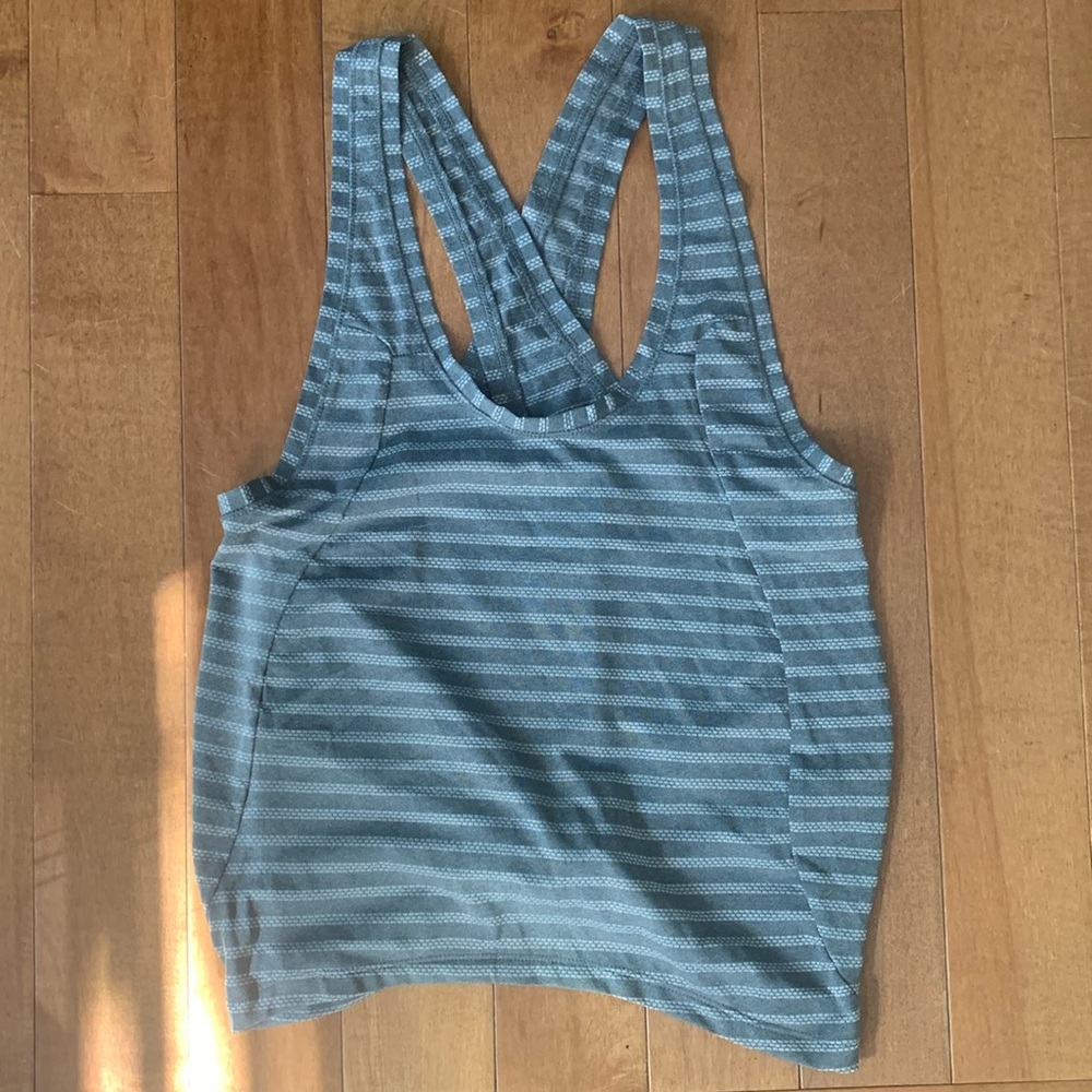 Zyia tank top. XS. Gray.